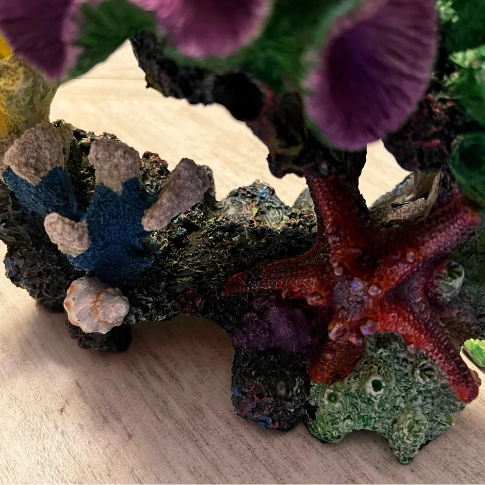 Aquarium Coral decor-Resin-colorful accent -12”x11”,5”deep-like new